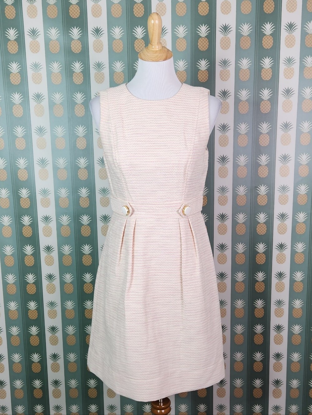 Shoshanna Sleeveless Textured Cream Shift Dress